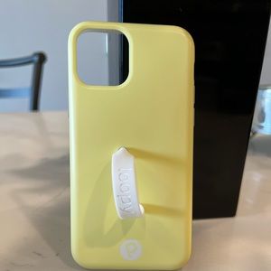 iPhone 11 Pro, honeybee yellow loopy case